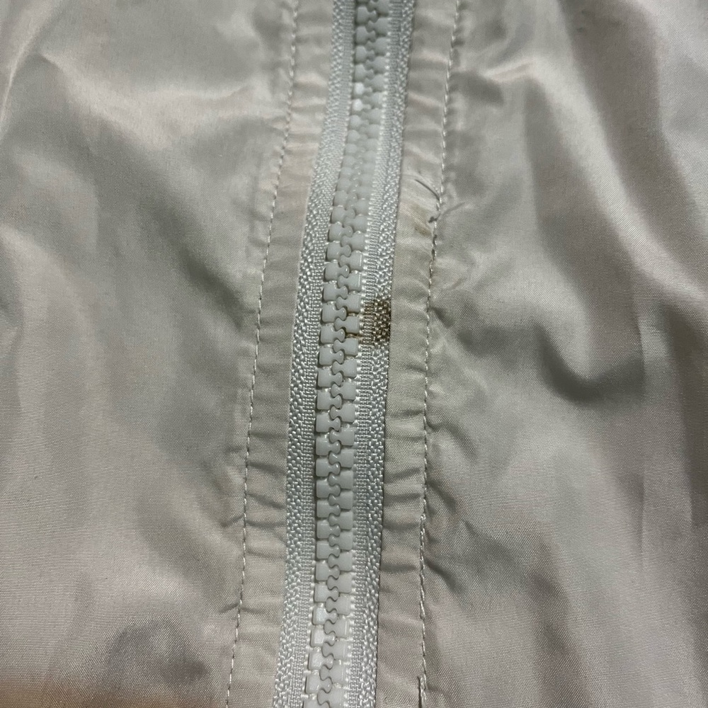 Wind Breaker - Picture 3 of 7